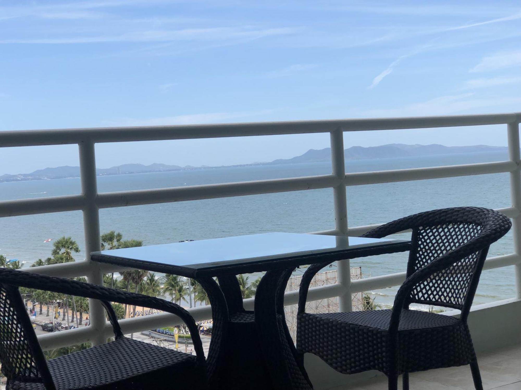 Viewtalay Beachfront By Nd Pattaya Zewnętrze zdjęcie