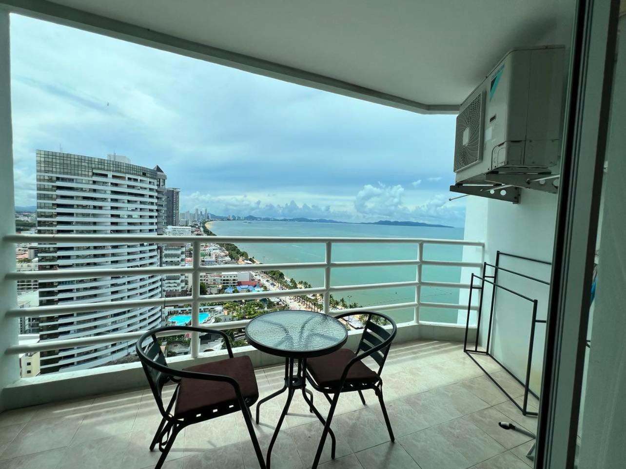 Viewtalay Beachfront By Nd Pattaya Zewnętrze zdjęcie