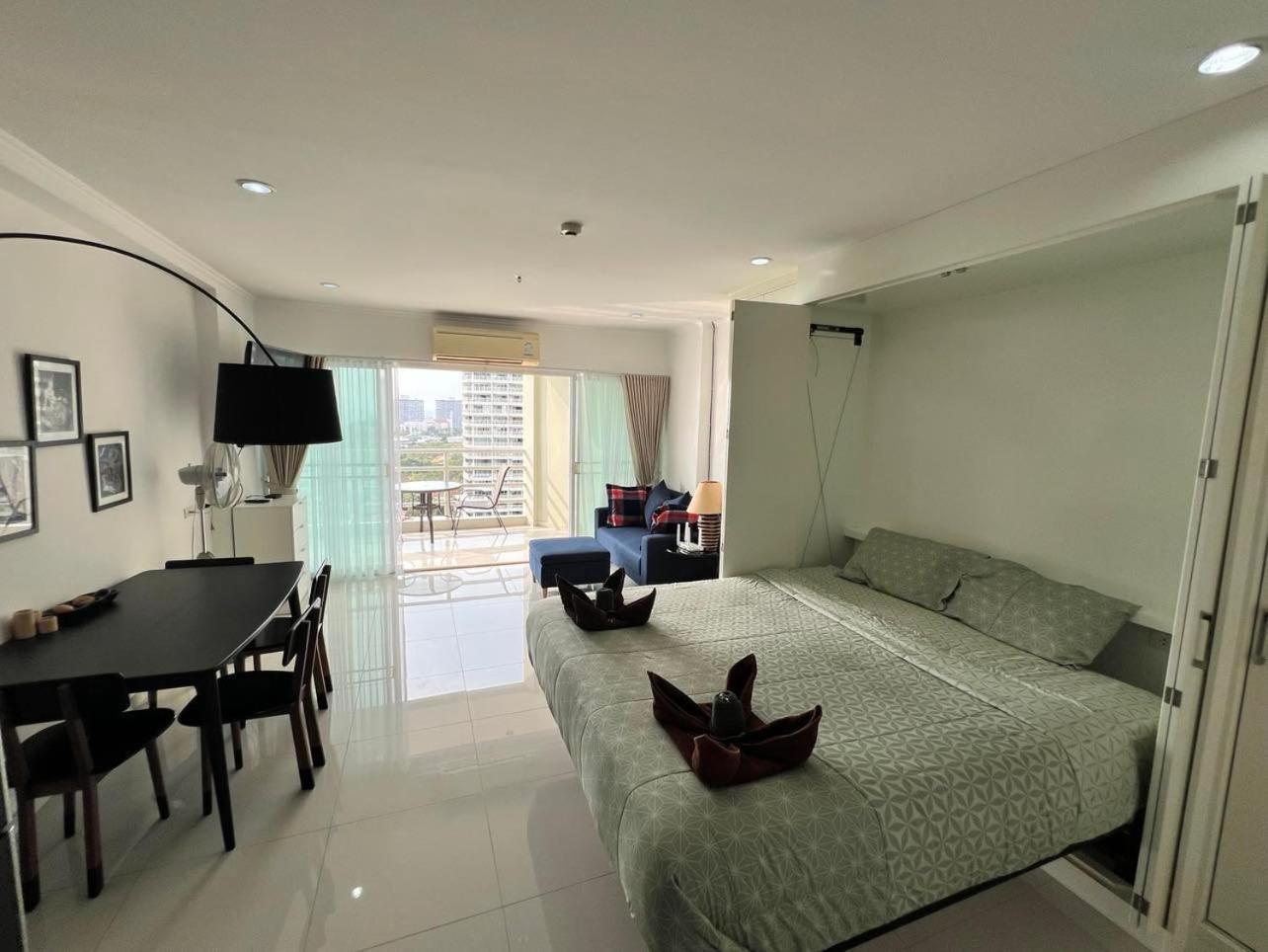 Viewtalay Beachfront By Nd Pattaya Zewnętrze zdjęcie